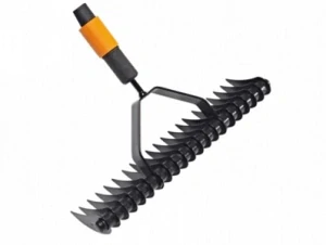 Hrábě provzdušňovací Fiskars Quikfit 36cm